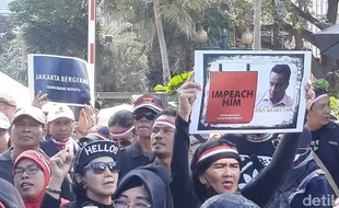 Demo Pro & Kontra Anies Baswedan Pecah di Balai Kota Jakarta