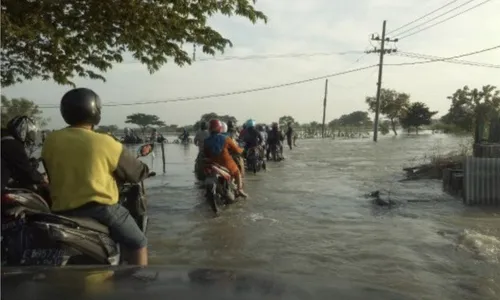 Gelombang Tinggi, Rob di Pantura Jawa Berpotensi Terjadi hingga 6 Juni