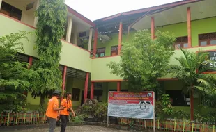 Berstatus Sekolah Ramah Anak, Atap SD di Semarang Jebol