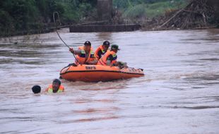 Tenggelam di Kali Anyar, Bocah 9 Tahun asal Jebres Solo Meninggal Dunia