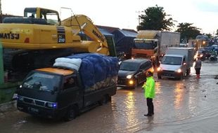 Banjir Bandang Landa Pati, Polisi Sibuk Amankan Jalur Pantura