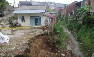 Banjir Bukan Satu-Satunya Momok Semarang, 20 Lokasi Ini Rawan Longsor