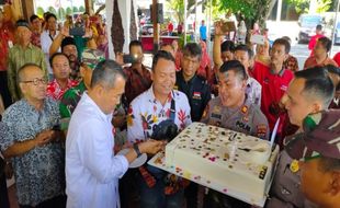 Ultah, Jekek Dapat Kejutan Kue Berbentuk Pakaian Dinas Upacara dari Polres-Kodim Wonogiri