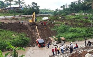 Sering Off Road, Juliyatmono Terobsesi Taklukkan Medan Menantang Pakai Rubicon