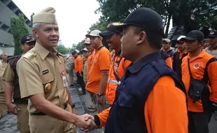 Bantu Banjir Jakarta dan Jabar, 100 Sukarelawan Diberangkatkan dari Jateng