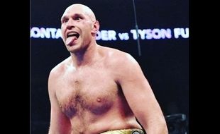 Onani 7 Kali Sehari Jadi Persiapan Tyson Fury Rebut Sabuk WBC