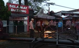 Umbul Ponggok Klaten Morat-Marit Diterjang Puting Beliung