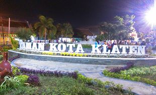 Penataan Alun-Alun Klaten: PKL Boleh Jualan Pukul 15.00-05.00 WIB