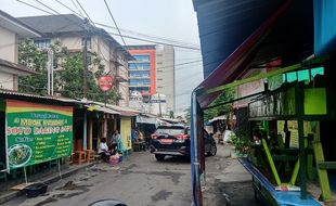 Cerita Bakul Jus di Sekitar RSUD Dr. Moewardi Solo, Kantongi Rp1 Juta/Hari