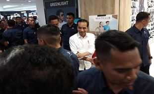 Ngemal Lagi! Jokowi Main Bareng Jan Ethes di Hartono Mall Sukoharjo