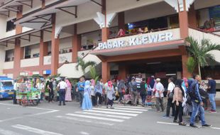 Pedagang Pasar Klewer Solo Sambat Ada Calo Bergentayangan