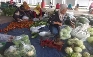 Belum Direlokasi, Belasan Pedagang Buka Lapak di Pasar Kebonagung Boyolali