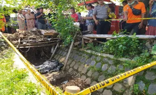 Jasad Bayi Dalam Kardus Ditemukan di Selokan Waduk Lalung Karanganyar