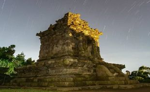 Gadis Indigo Ungkap Aura di Candi Gedong Songo