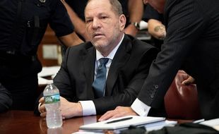 Dibui, Predator Seks Harvey Weinstein Dikabarkan Positif Corona