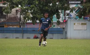 Terus Membaik, Yan Pieter Tampil Saat Persis Solo Vs PSCS Cilacap?