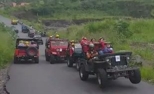 Lava Tour Merapi Diwarnai Tragedi: Penumpang Jip Terjungkal ke Aspal