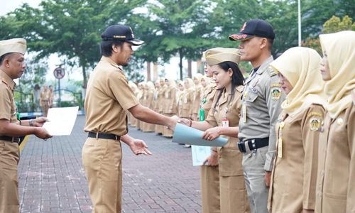 425 PNS Kabupaten Madiun Naik Pangkat