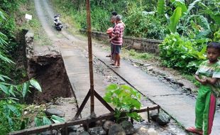 Banjir dan Longsor Terjang Wonogiri, Kerugian Ratusan Juta Rupiah