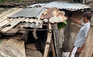 Kakak-Adik Karanganyar Hidup di Kandang Ayam, Ternyata Kena Gangguan Mental