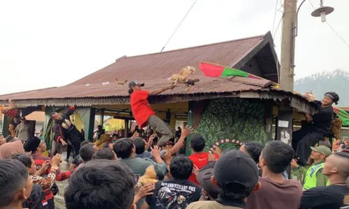 Tradisi Mondosiyo dan Legenda Prabu Boko Peminta Tumbal Manusia