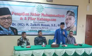 Pilkada Sukoharjo: Ketemu Wiwaha, Ketum PAN Zulkifli Hasan Beri Sinyal Rekomendasi