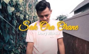 Lirik Lagu Sak Ora Orane - Dory Harsa