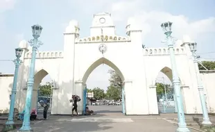 Ada Makmum Gaib di Masjid Agung Solo, Gimana Ceritanya?