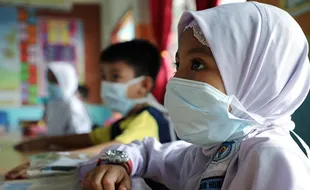 Kasus Covid-19 Melonjak, Sekolah Tatap Muka di Jateng Berpotensi Batal