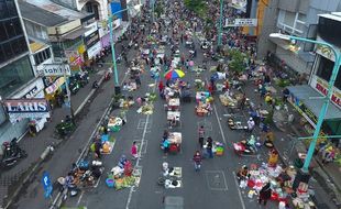 Pasar Pagi Salatiga Dibuka Lagi, Pedagang Wajib Pakai Face Shield