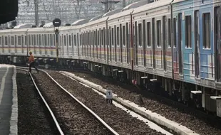 Viral Atap Stasiun LRT Jabodebek Ambrol, Begini Tanggapan PT KAI