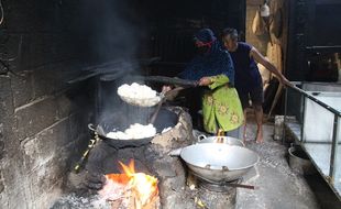 Tekad Berhaji Sudah Bulat, Pedagang Kerupuk Klaten Tak Ambil Dana Pelunasan