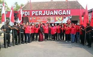 PDIP Sragen Perintahkan Kader Kibarkan Bendera Banteng Mocong Putih