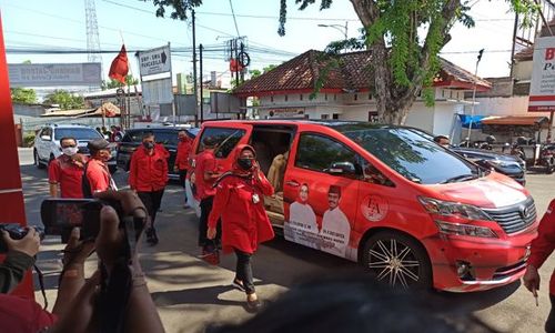 Terima Rekomendasi PDIP, Etik-Agus Ditemani Bupati Sukoharjo