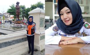 Perkenalkan, Hijaber Cantik Pegawai Dishub Solo Ini Namanya Lili