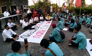 Ditemui Warek, Mahasiswa UNS Solo yang Demo Tuntut Pengurangan UKT