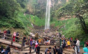 Durasi Kunjungan di Grojogan Sewu Tawangmangu Hanya Dibatasi Saat Overload