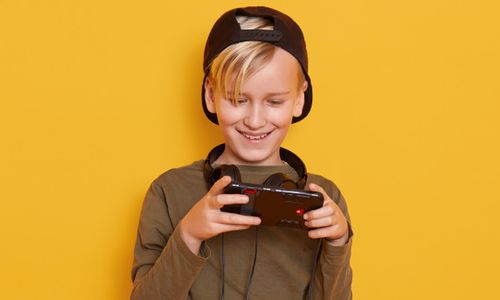 Mengancam Anak-Anak, Kecanduan Game Online Bisa Picu Masalah Serius Ini