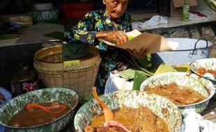 Mbah Lindu Penjual Gudeg Legendaris Jogja Meninggal di Usia 100 Tahun