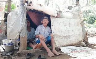 Kisah Mbah Tarso, Legenda Mancing Mania di Purwokerto Tinggal di Gubuk Karung