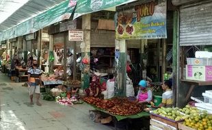 Pedagang di Pasar Bunder Sragen Pakai Masker di Dagu, Awas Nanti Kena Covid-19 Hlo