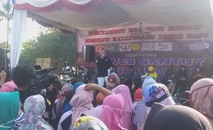 Pandemi Covid-19, Bupati Brebes Malah ke Acara Gowes Massal & Dangdutan