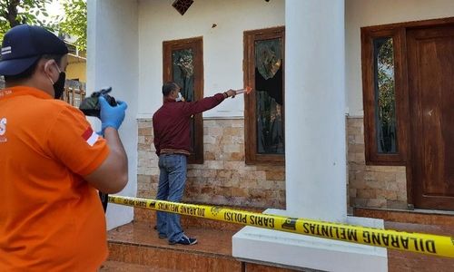 Parah! Massa Perguruan Silat di Situbondo Rusak Rumah Warga