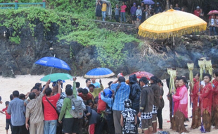 Labuhan Ageng di Sembukan Wonogiri Digelar Terbatas, Peserta Cuma 100 Orang