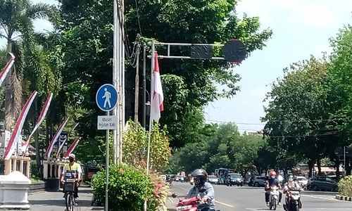 20 Rambu-Rambu Contra Flow Dipasang Di Jl Slamet Riyadi Solo Ruas Gladak-Gendengan, Ternyata Ini Tujuannya