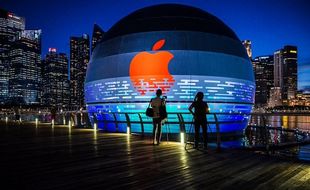 Apple Buka Toko Apung Pertama di Marina Bay Singapura