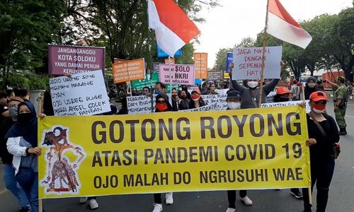 Seribuan Orang Dari 78 Elemen Masyarakat Solo Ramaikan Aksi Di Bundaran Gladak, Ini Seruannya