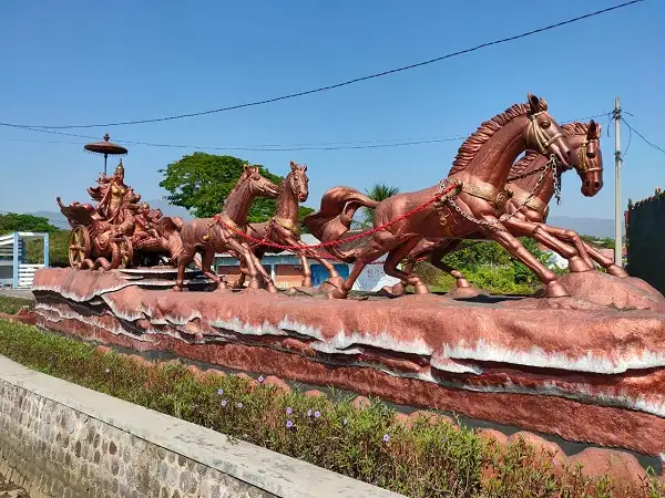 Patung Kencana by Rudi Hartono, Courtesy of Solopos