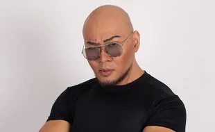 Spesifikasi dan Harga Ferrari Roma yang Baru Dibeli Deddy Corbuzier