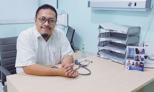 Jangan Asal Dipijit, Ini Solusi untuk Nyeri Pinggang